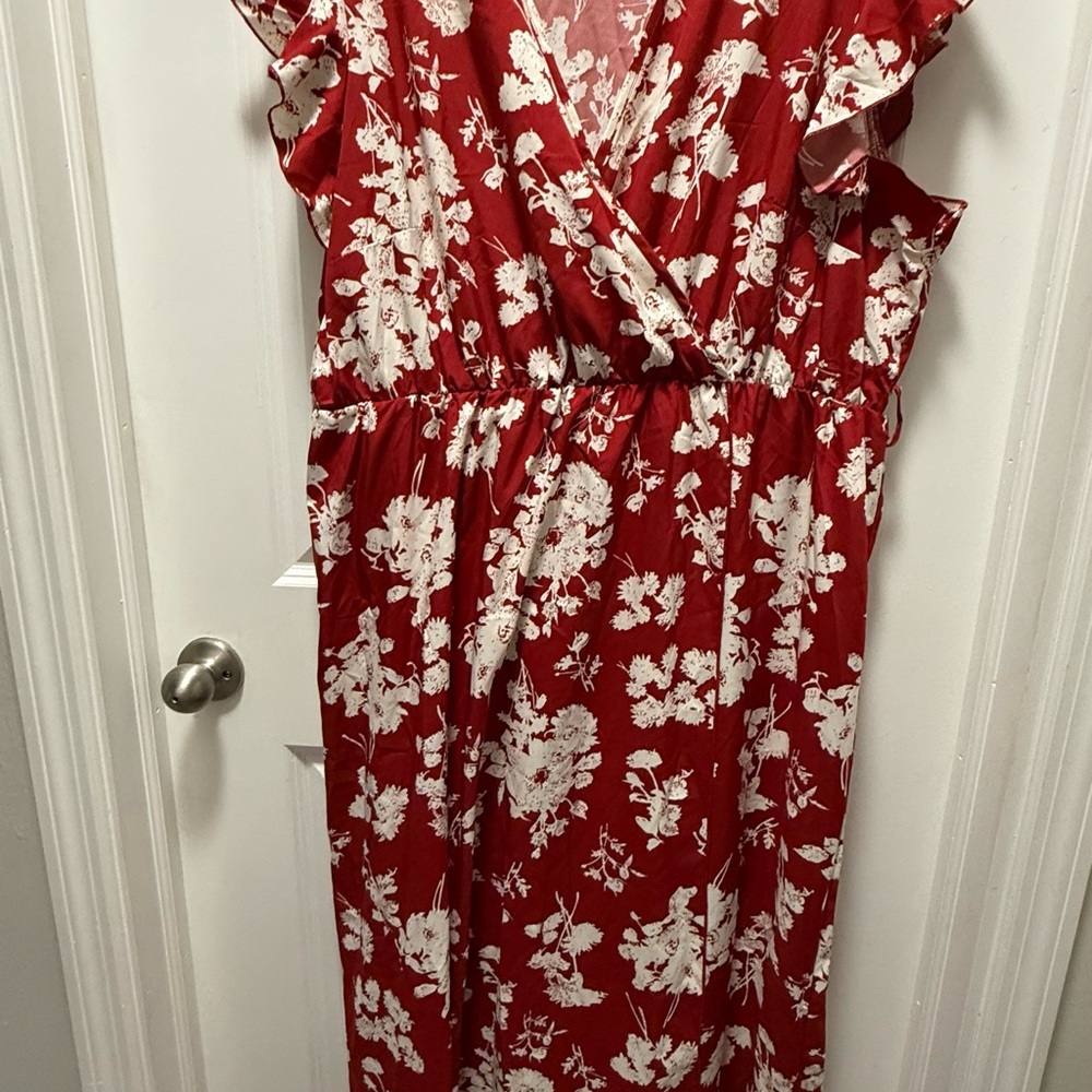 SHEIN Red and White Floral Midi Dress